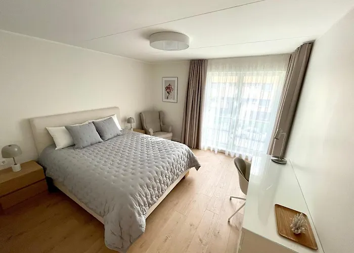 Modern City Center Apartment